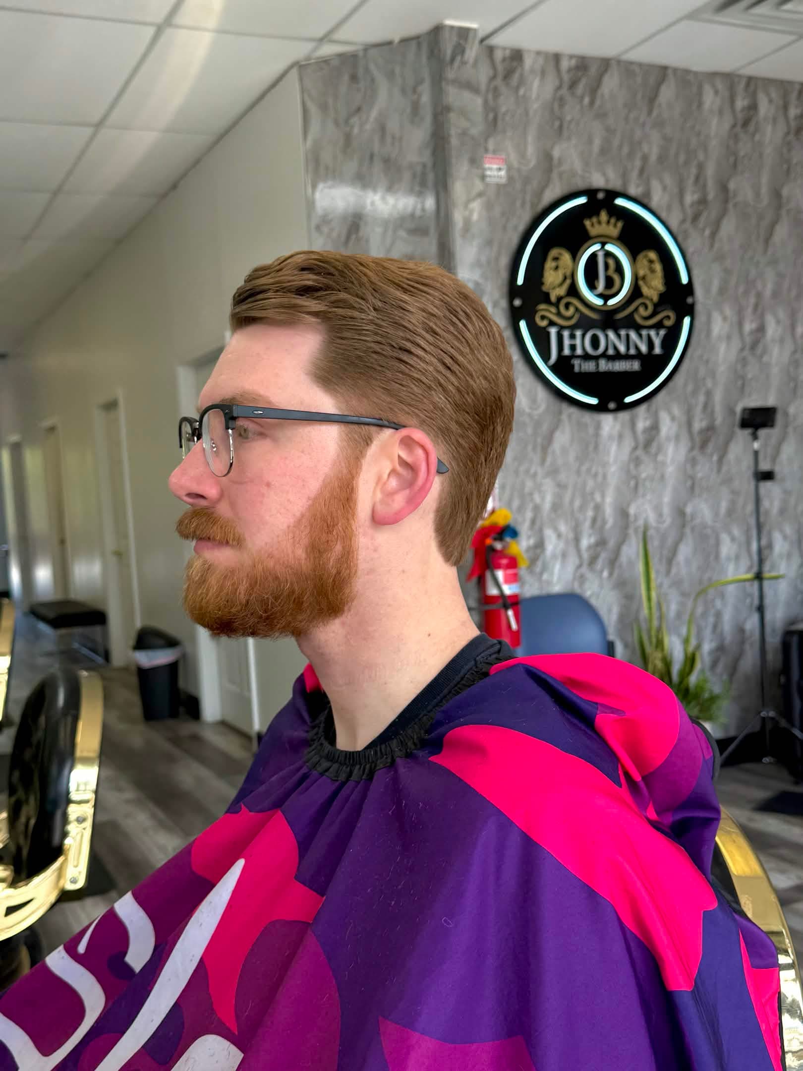 Classic gentleman cut with beard trim