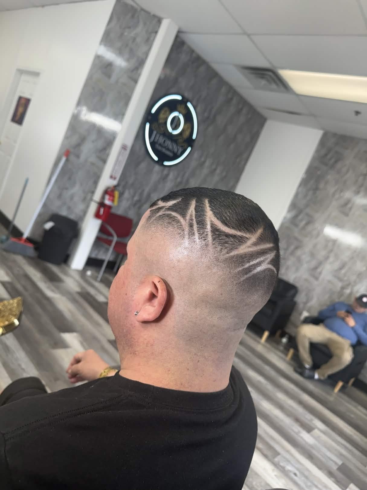 Custom hair design with razor artistry